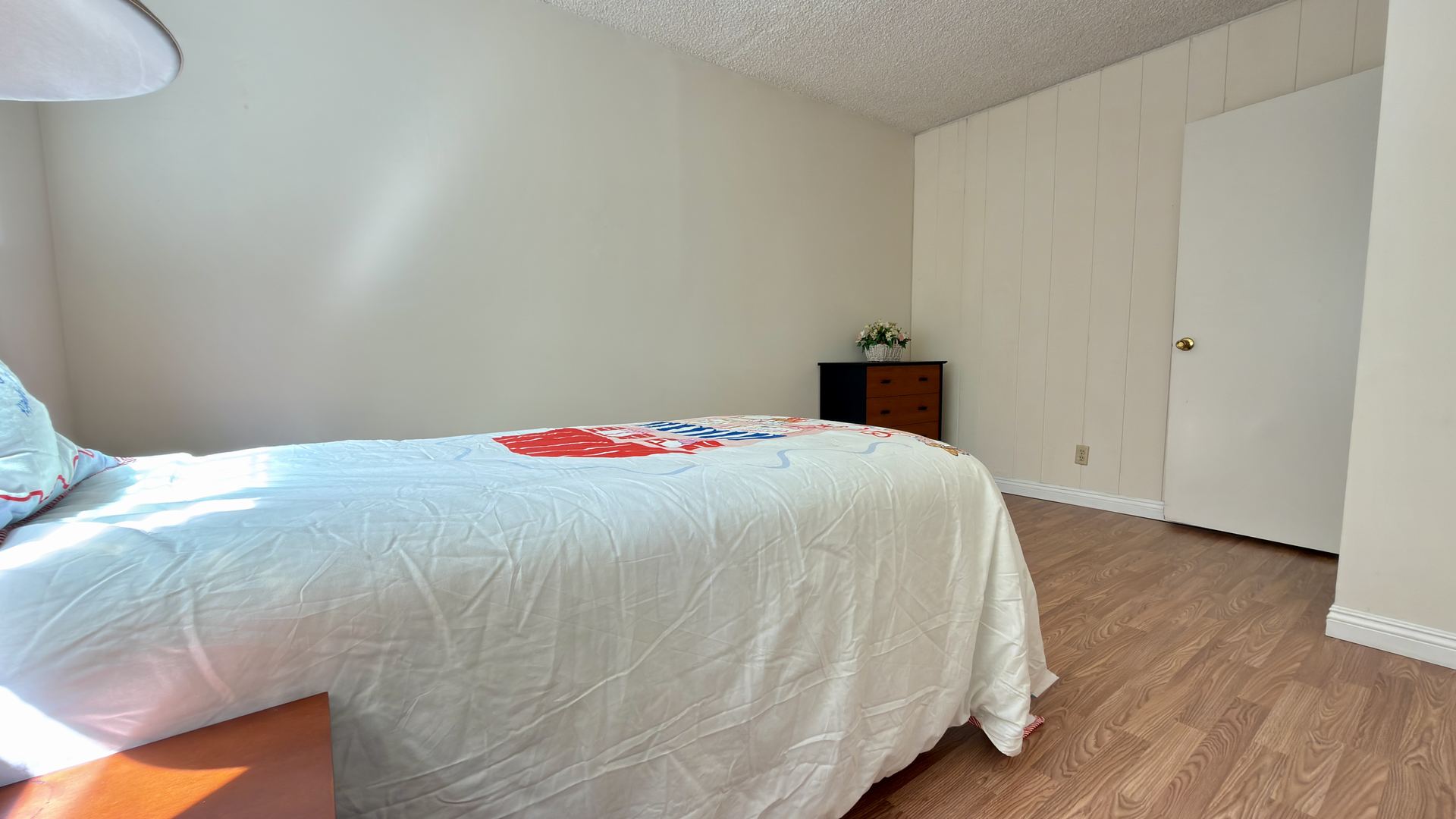 9621 Jumilla Ave, Chatsworth — Bedrooms photo 4
