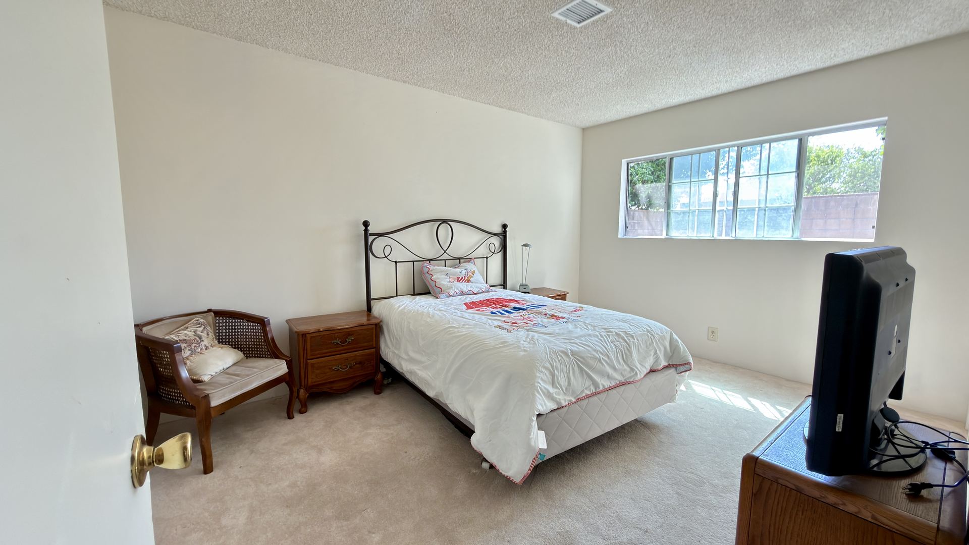 9621 Jumilla Ave, Chatsworth — Bedrooms photo 9