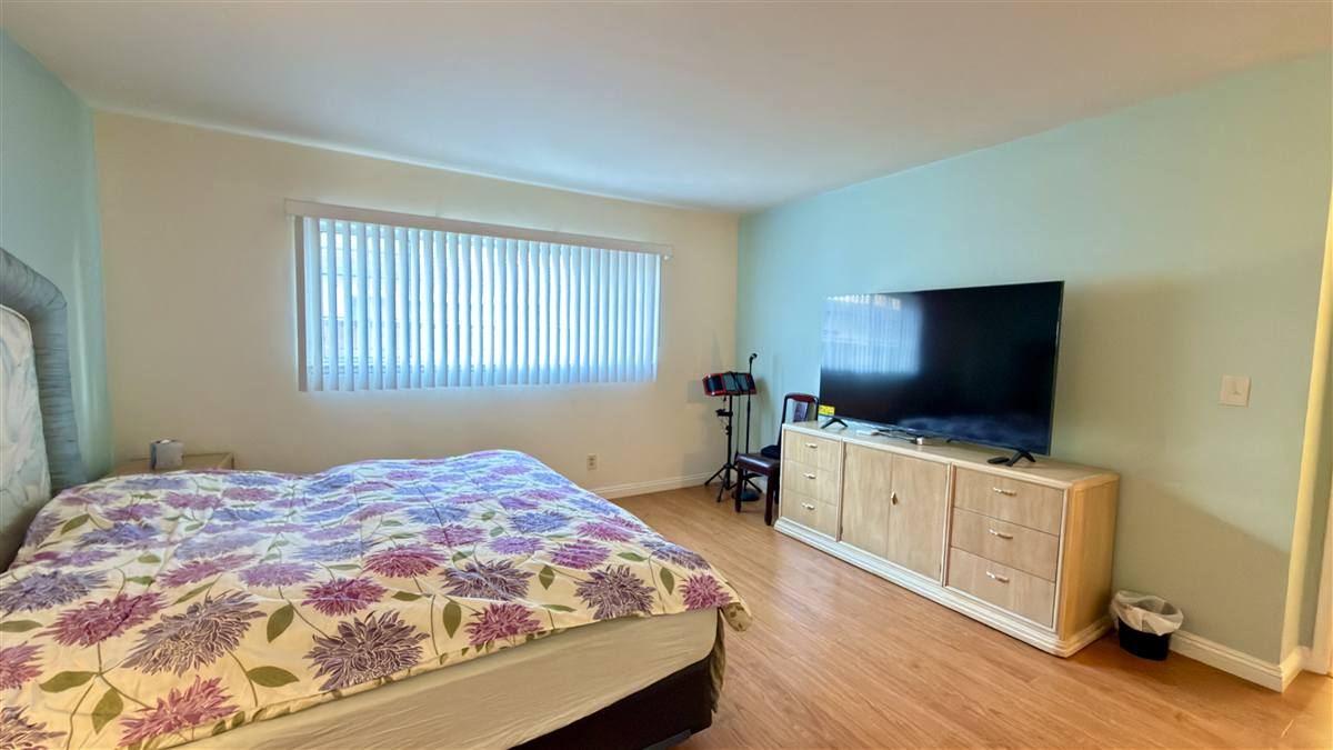 9621 Jumilla Ave, Chatsworth — Bedrooms photo 12