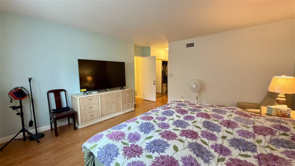9621 Jumilla Ave, Chatsworth — Bedrooms photo 14