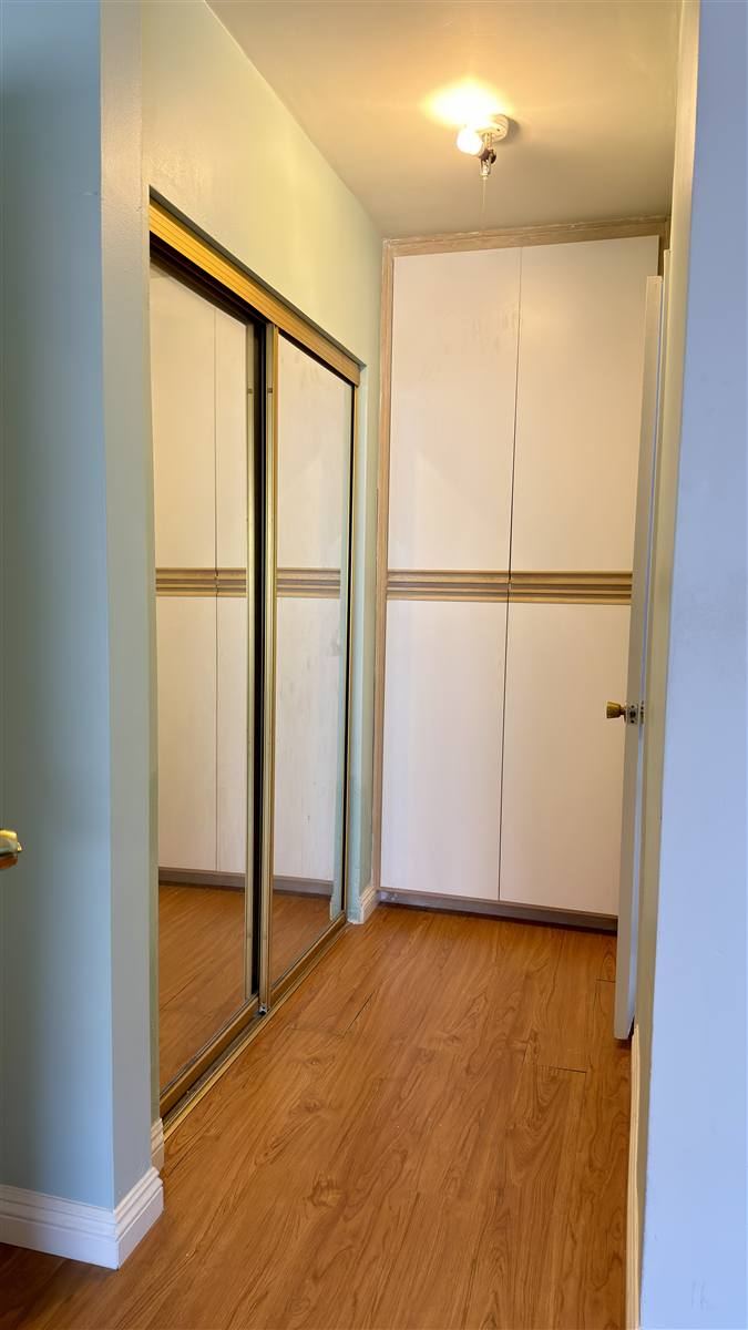 9621 Jumilla Ave, Chatsworth — Halls and Flow photo 3