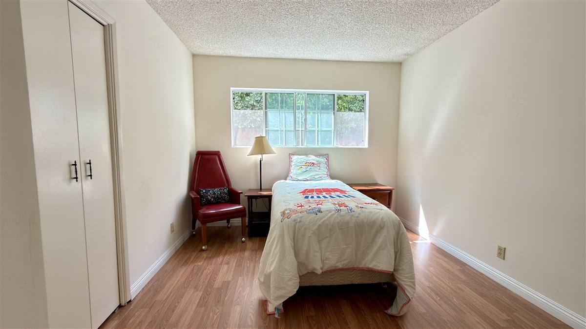 9621 Jumilla Ave, Chatsworth — Bedrooms photo 17