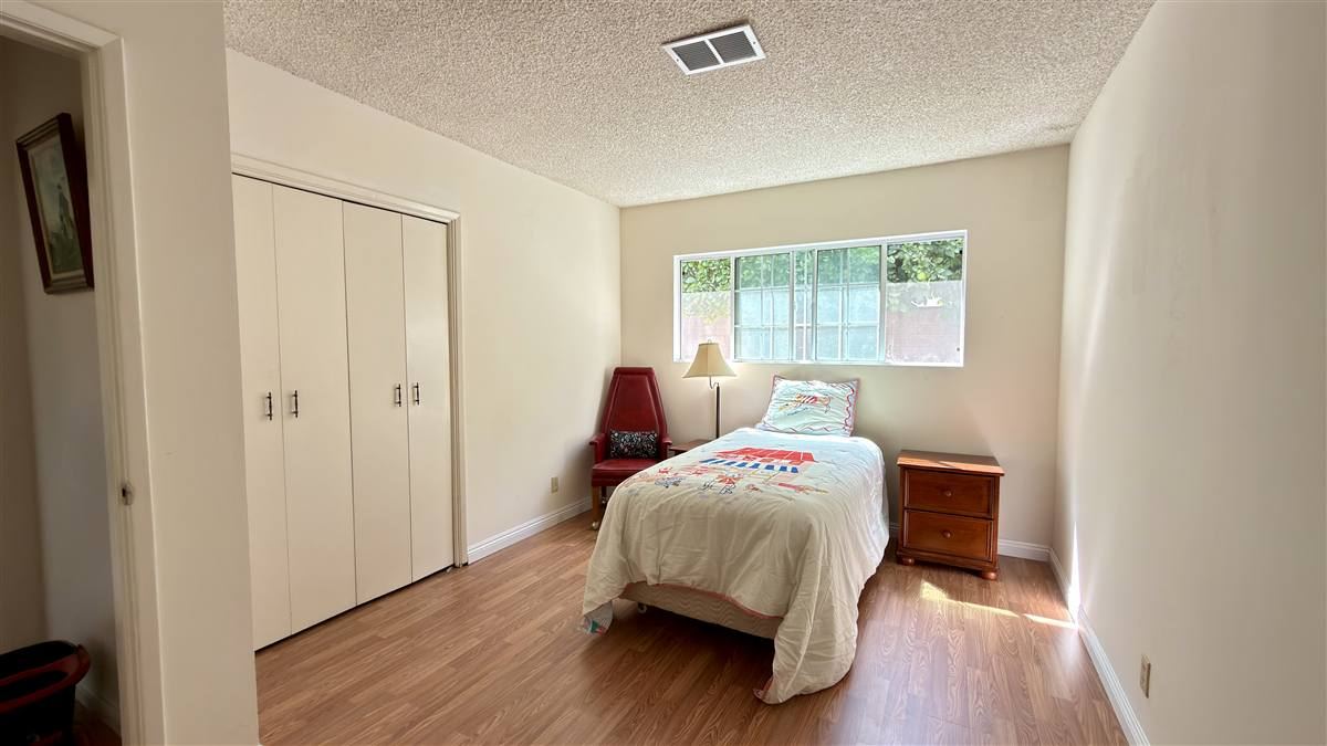 9621 Jumilla Ave, Chatsworth — Bedrooms photo 20