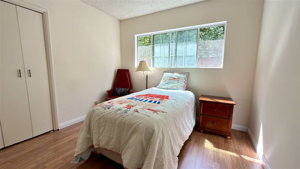 9621 Jumilla Ave, Chatsworth — Bedrooms photo 22