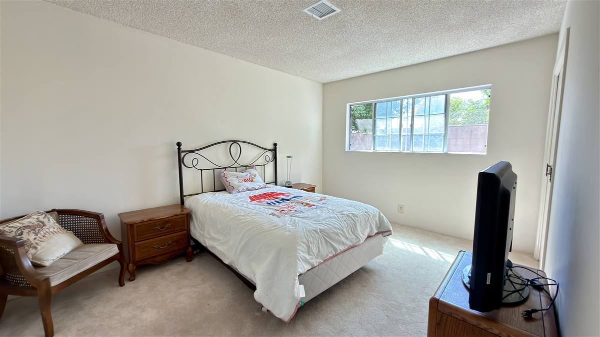 9621 Jumilla Ave, Chatsworth — Bedrooms photo 29