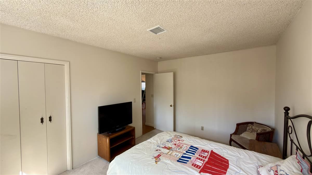 9621 Jumilla Ave, Chatsworth — Bedrooms photo 34