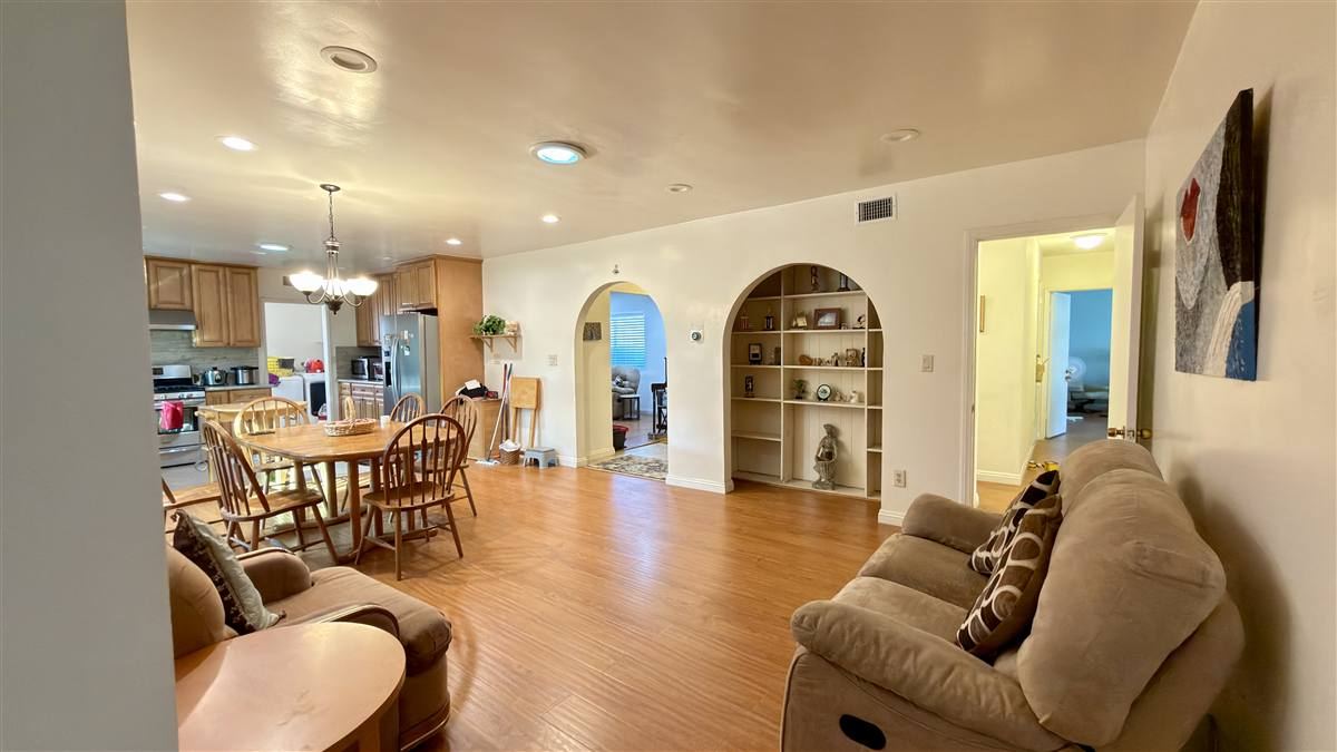 9621 Jumilla Ave, Chatsworth — Dining and Great Room photo 9